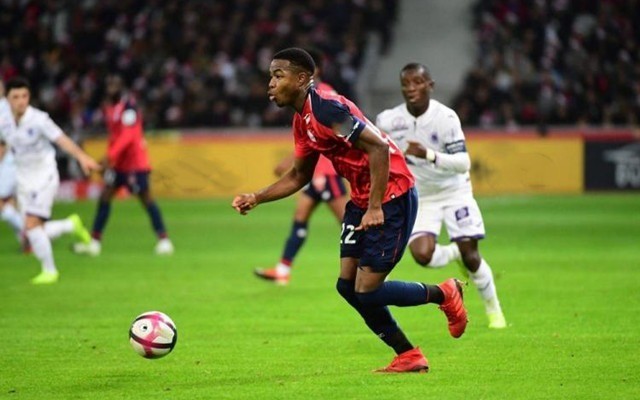 他在防守方 他在防守方